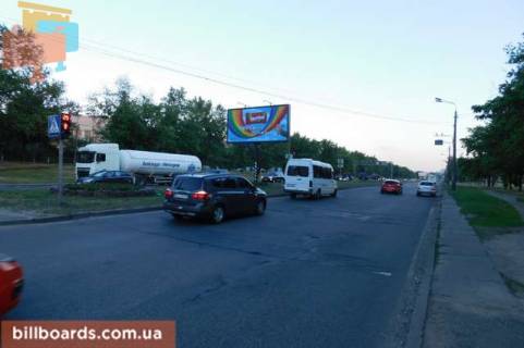 Призматрон, Призма A у Києві, 3x6  Богатирська вул., розподілювач - Полярна вул., розподілювач (у напрямку ст.м. Почайна (колишня Петрівка)) - 180968 Фото 1