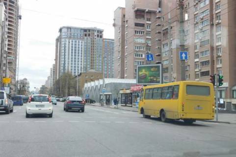 Скроллер A в Киеве, 2.3x3.14  Антоновича вул. (Горького вул.), 102 - 180942 фото 1