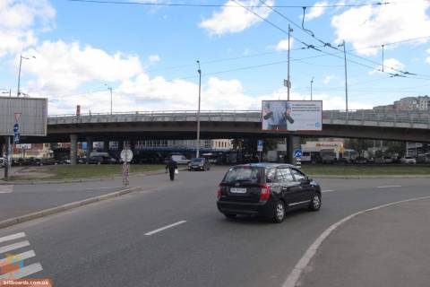 Billboard A in Kyiv, Нестандарт  Гетьмана Павла Скоропадського вул. (Льва Толстого). 25 на розподільчій смузі Photo 1
