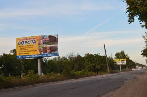 Billboard B in Pervomaisk, 3x6  Kiivs'ka (pered povorotom na voodokanal) (v"ezd) Photo 1