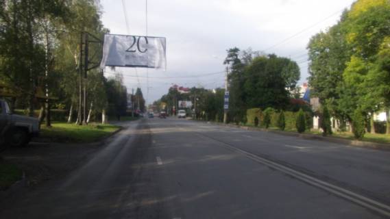 Билборд B в Черновцах вул. Головна, 228, в центр фото 1