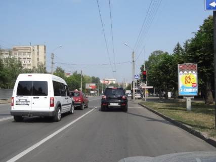 Ситилайт A в Черновцах вул. Героїв Майдану (Червоноармійська), 77, пішохідний перехід фото 1