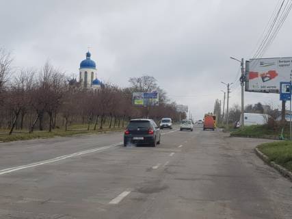 Билборд B в Черновцах вул. Південно-Кільцева (озеро) нижній фото 1