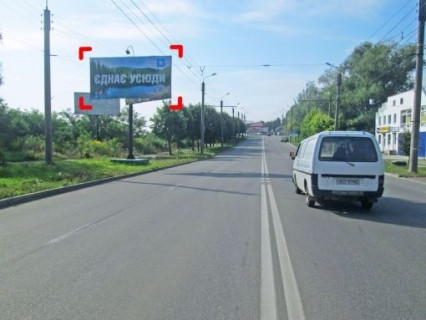 Билборд B в Черновцах вул. Героїв Майдану (Червоноармійська), 113, АЗС до вул. П-Кільцевої фото 1