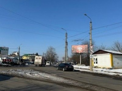 Билборд A в Черновцах вул. Героїв Майдану (Червоноармійська) - Південно-Кільцева, на кільці, в центр фото 1