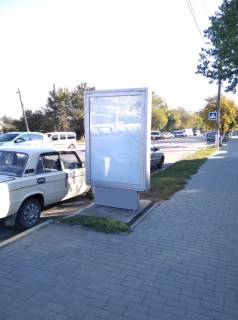 Ситилайт A в Волочиске, 1,14х1,72м.  вул. Незалежності, 5 фото 1
