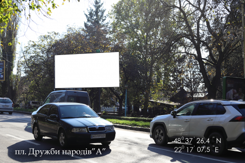 Видеоборд A в Ужгороде, 4х3  площа Дружби Народів, заїзд на транспортний міст - 619592 фото 1