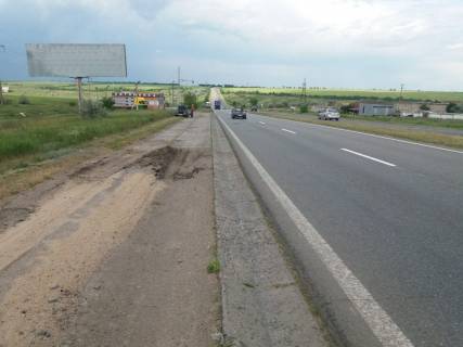Білборд, Бігборд (Борд)  B у , , 4х12  Одесса - Николаев 22+800 Б Фото 1