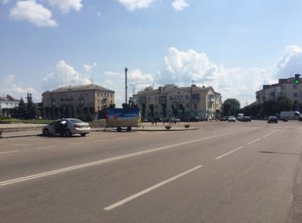 Билборд B в Коростене КОРОСТЕНЬ Вул. Грушевского, АТБ ЦЕНТР міста фото 1