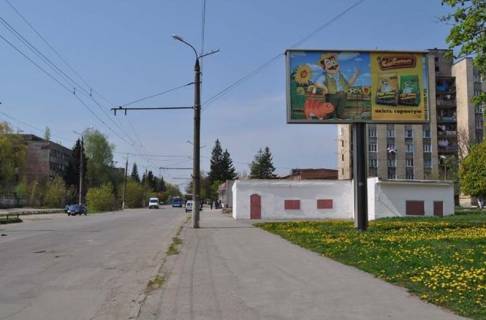 Билборд A в Виннице вул.Зулінського (колишня Тарногродського), 39 (ж\м "ДПЗ 18" , 200 до ТЦ і сервісному центру "Bosch") фото 1