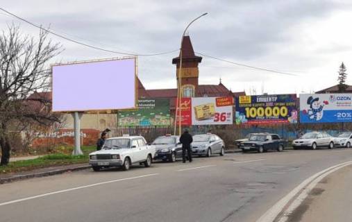 Билборд B в Ужгороде, 3x6  пр.Свободи 28 фото 1