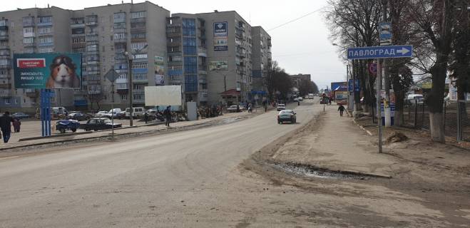 Билборд B в Лозовой, 3х6  вул. Соборна, Центральний ринок фото 1