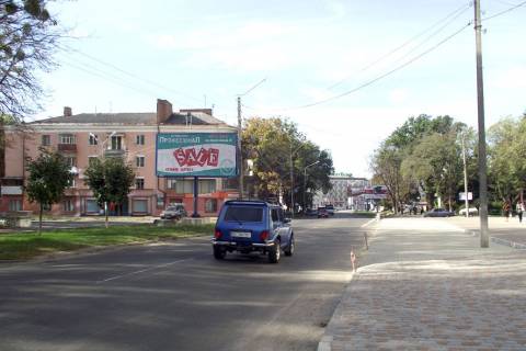 Білборд, Бігборд (Борд)  B у Полтаві Майдан Незалежності / Івана Банка вул. (Коваля) Фото 1