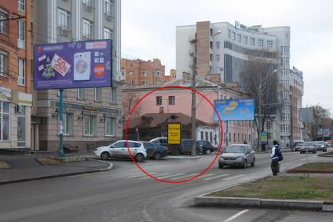 Ситилайт B в Полтаве вул. Соборності (Жовтнева), 57 фото 1