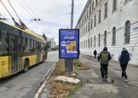 Сiтiлайт A у Полтаві, 1,2х1,8  вул. Соборності (Жовтнева), 42-А Фото 1