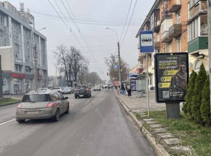 Ситилайт A в Полтаве, 1,2х1,8  вул. Соборності (Жовтнева), 44 (зупинка "Майдан Незалежності") фото 1