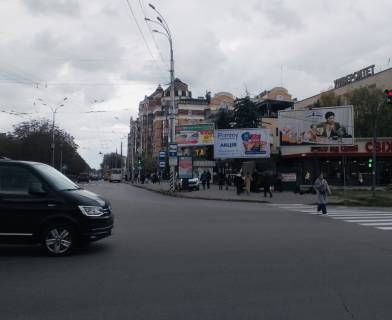 Призма A в Полтаве, 3х6  вул. Соборності (Жовтнева) / Майдан Незалежності (призматрон) - 47624 фото 4