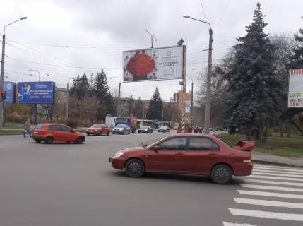 Призма A в Полтаве, 3х6  вул. Миру / вул. Панянка  (призматрон) - 47689 фото 3