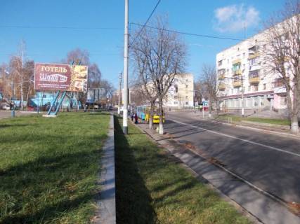 Билборд B в Житомире, 3x6  Бердичівська вул., 70 (в'їзд з Вінниці, центральна вулиця, телеканал СК1) фото 1