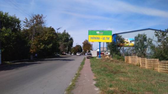 Билборд A в Радомышле, 3x6  вул.Русанівська 4 (Автовокзал) фото 1