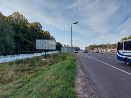 Білборд, Бігборд (Борд)  B у Зарічанах, 3x6  Траса Бердичів-Житомир,с.Зарічани, виїзд з Житомира на Бердичів. Перед заправкою WOG (щит № 4) Фото 1
