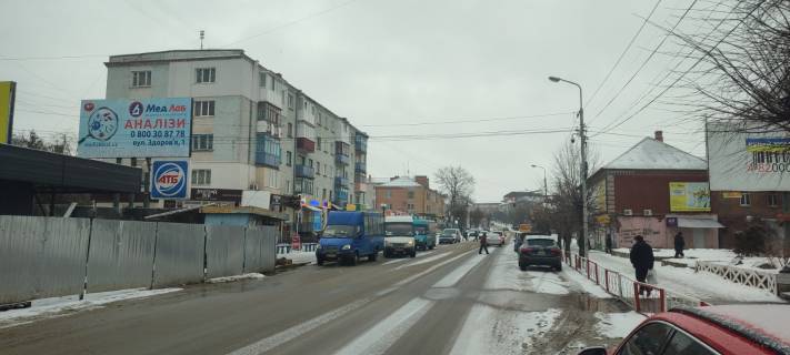 Билборд B в Бердичеве, 3x6  Житомирська вул., 20/1 (Квартал) фото 1