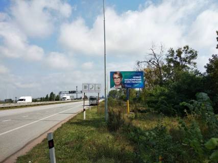Билборд A в Житомире, 3x6  Траса Житомир-Київ. Перед заправкою ОККО, напрямок з Житомира на Київ фото 1