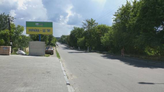 Билборд B в Радомышле, 3x6  вул.Русанівська 4 (Автовокзал) фото 1
