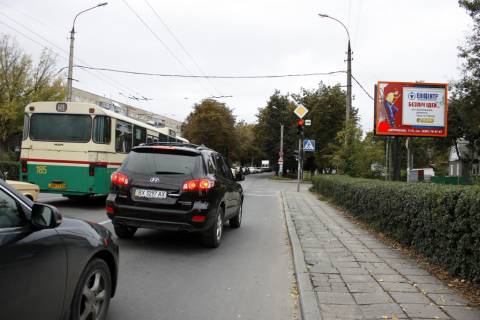 Билборд A в Хмельницком вул.Трудова - вул.Чорновола. неподалік: будмаркет "ЦВЯХ", ринок, скупчення МАФів, зупинка (від центру) фото 1