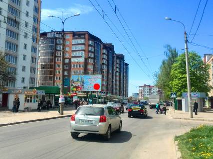 Billboard B in Khmelnitsky, 3*6  perehresta st.Zaricans'ka - "nova doroga". nepodalik: "Epicentr", supermarket "Tavria V", elitna zabudova "Nabereznij kvartal", bagato dribnoi komercii (centr) Photo 1