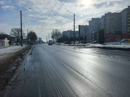 Billboard A in Khmelnitsky, 3*6  av.Miru - Starokostantinivs'ke sose (memorial slavi). nepodalik: supermarket "Sil'po", magazini avtozapcastin, avtorinok, avtosaloni "BMV", "Mersedes", "Opel'", "Reno", "Hundaj", "Skoda" ta insi, oficijnij servis "BOS" (vid centru) Photo 1