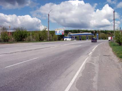 Billboard B in Khmelnitsky, 3*6  Starokostantinivs'ke sose (AZS "UkrNafta"). nepodalik: AZS "Ukrnafta", "VOG" -2st, "Vesta", STO TIR, nova zabudova "1-j parkovij", "Dendroparkovij" (viizd z mista) Photo 1