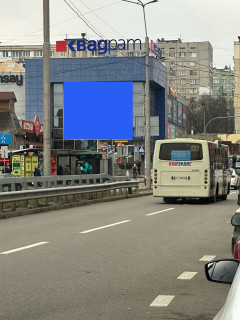 Видеоборд A в Киеве Вулиця Гната Юри, 20 ТРЦ "Квадрат" - 665773 фото 1