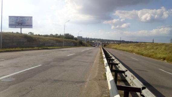 Билборд B в Херсоне, 3х6 м.  Миколаївське шосе/в'їзд в м.Херсон/АЗС фото 1