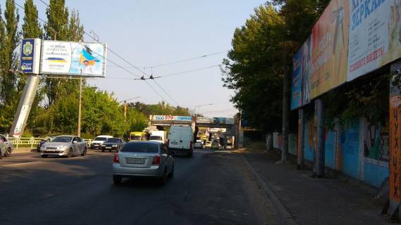 Non-Standard B in Kherson Mikolaivs'ke sose (r-n zaliznicnogo mostu No1)/Peremogi pl. Photo 1