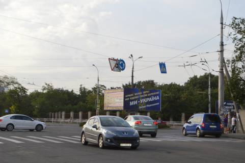 Білборд, Бігборд (Борд)  A у Херсоні Білозерська (Цюрупи) пл. (кільце)/Димитрова Фото 1