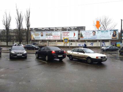 Призматрон, Призма A у Херсоні, 3х6 м.  Вул.Залаегерсег / ТРЦ "Фабрика" / центральний в'їзд №3 / правий - 278603 Фото 1