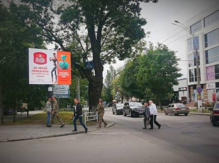 Видеоборд A в Херсоне Ушакова пр./Театральна (Горького) вул. - 377100 фото 1