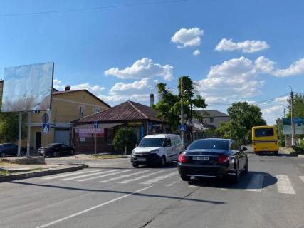 Билборд B в Херсоне, 3х4 м.  Потьомкінська (Люксембург) вул./Гірського вул. фото 1