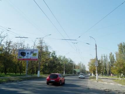 Билборд B в Херсоне, 3х6 м.  вул. Залаегерсег/ТРЦ Фабрика (р-н тролейбусного управління) фото 1