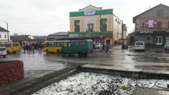 Білборд, Бігборд (Борд)  A у Рівному, 6х3м  м. Дубно, вул. м-н Незалежності, 5 Фото 1
