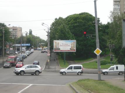 Призма A в Ровно, 6х3м  м. Рівне, вул. вул. Київська, 77 (перехрестя з вул. Захисників Маріуполя (Костромська)) - 112694 фото 1