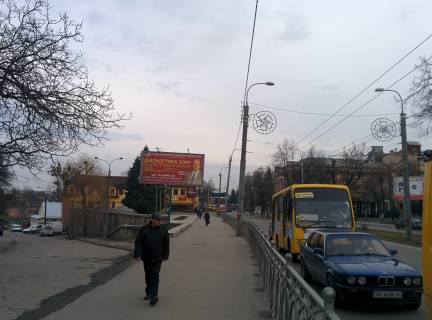 Білборд, Бігборд (Борд)  B у Рівному, 6х3м  м. Рівне, вул. Соборна, перехрестя з вул.Пересопницькою Фото 1