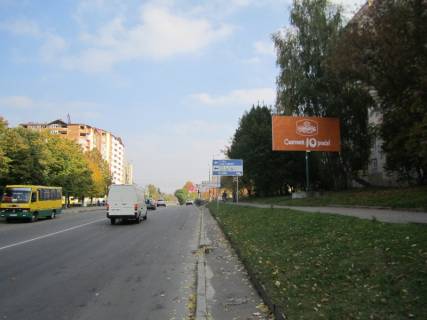 Білборд, Бігборд (Борд)  A у Рівному, 6х3м  м. Рівне, вул. С. Бандери, в районі перехрестя з вул. Д.Галицького Фото 1