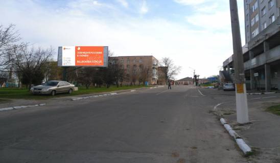 Билборд B в Остроге, 6х3м  м. Острог,  вул. Татарська, навпроти буд. №2 фото 1