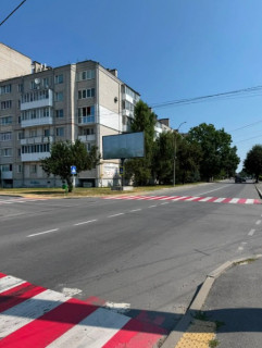 Билборд B в Звягель (Новоград-Волынский) вул. Житомирська (біля будинку Ne21, на розі звул. Академіка Лисіна) фото 1