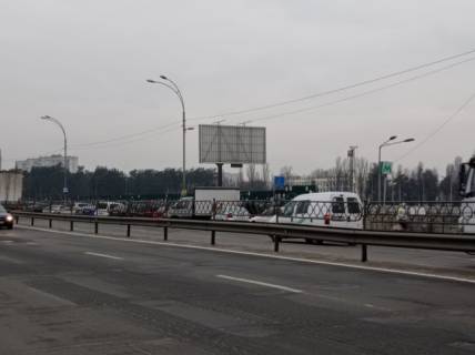 Призма A в Киеве Броварський просп. (ст.м. «Лісова», Даринок)-в центр - 568159 фото 1