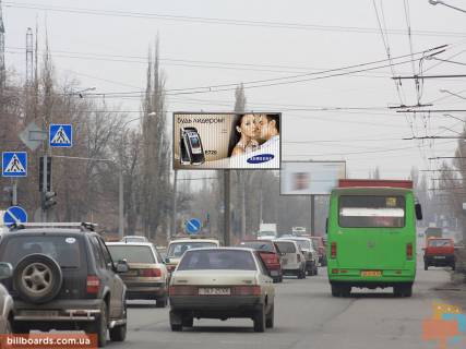 Призма B в Запорожье Льва Ландау пр-т, 46, из центра - 54680 фото 1