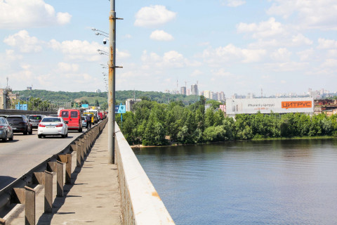Брандмауэр A в Киеве Будіндустрії вул., 21, (Південний міст, напрямок в центр) фото 1