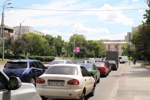 Видеоборд A у Харкові, 3,1х2,2  Клочківська вул. - Соборний узвіз, у центр (Павлівська Площа, Полтавський Шлях, Харківська набережна) - 457674 Фото 1